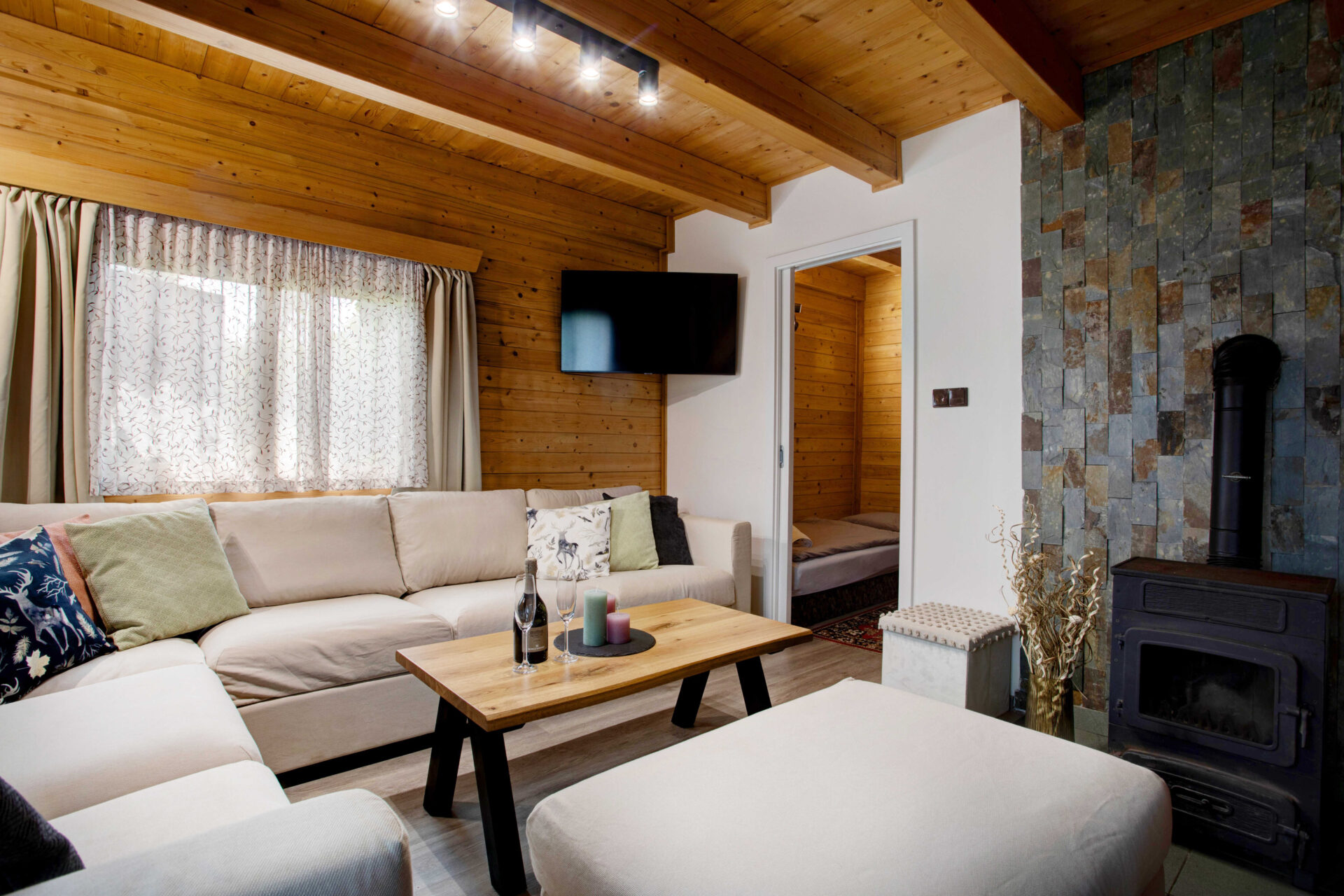 10and5more interior2 optimized | Soukromá chata Hvězdonice